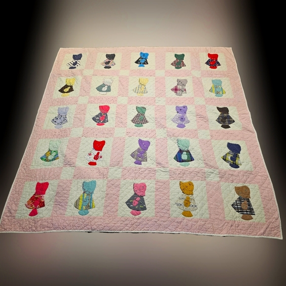 Antique Other - Sunbonnett Quilt 74 by 84 Antique